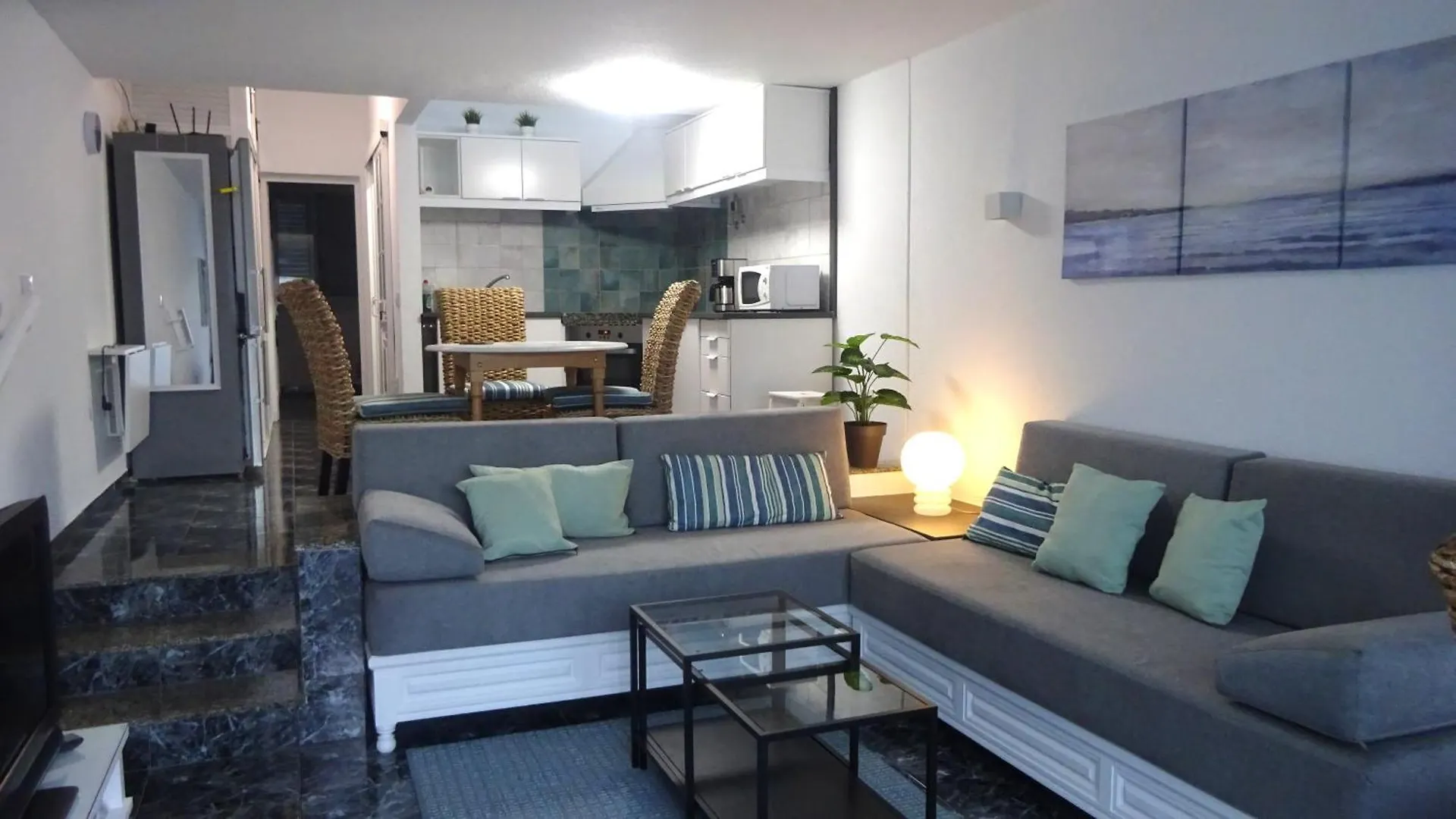 Apartment Ferienwohnung Mit Dachterrasse, Mehreren Pools, Garten Und Viel Ruhe Poris de Abona